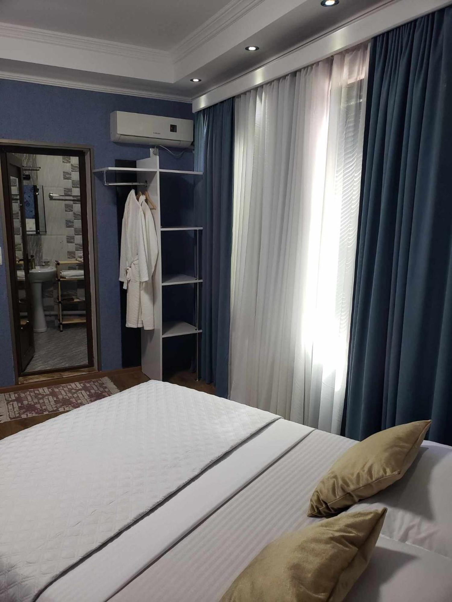 Aisi Kutaisi Hotel Exterior photo